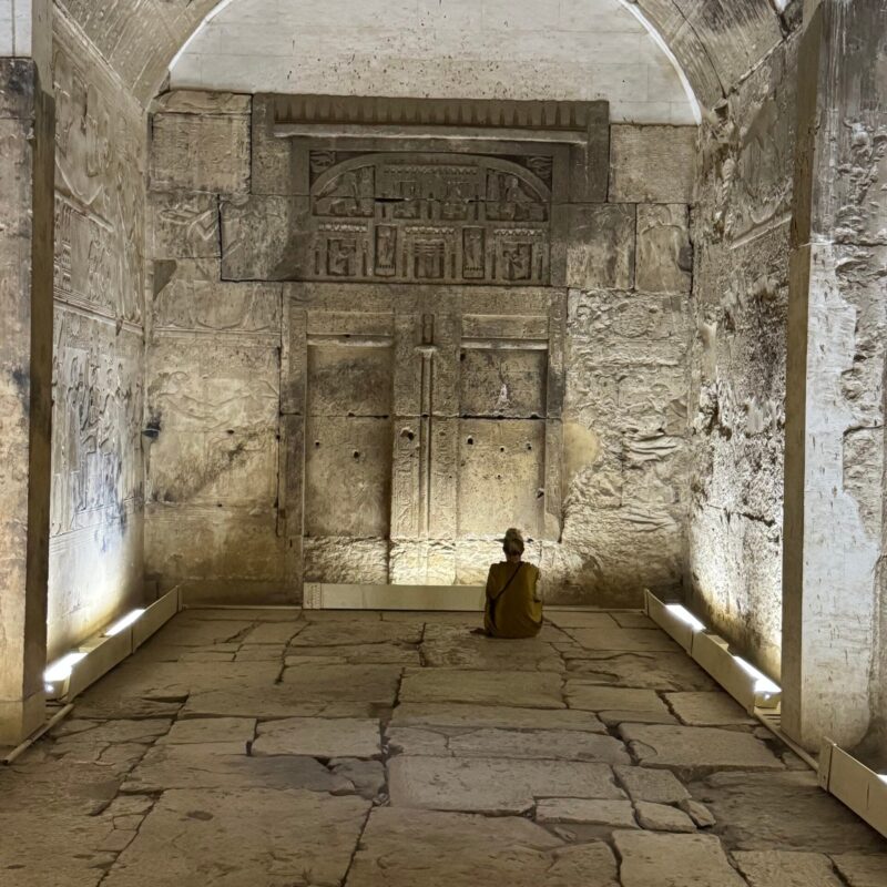 Temple of the field - a mystery training in working with the infinite field