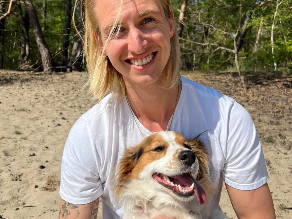 Gun jezelf het om door je eigen SHIT aan te gaan.